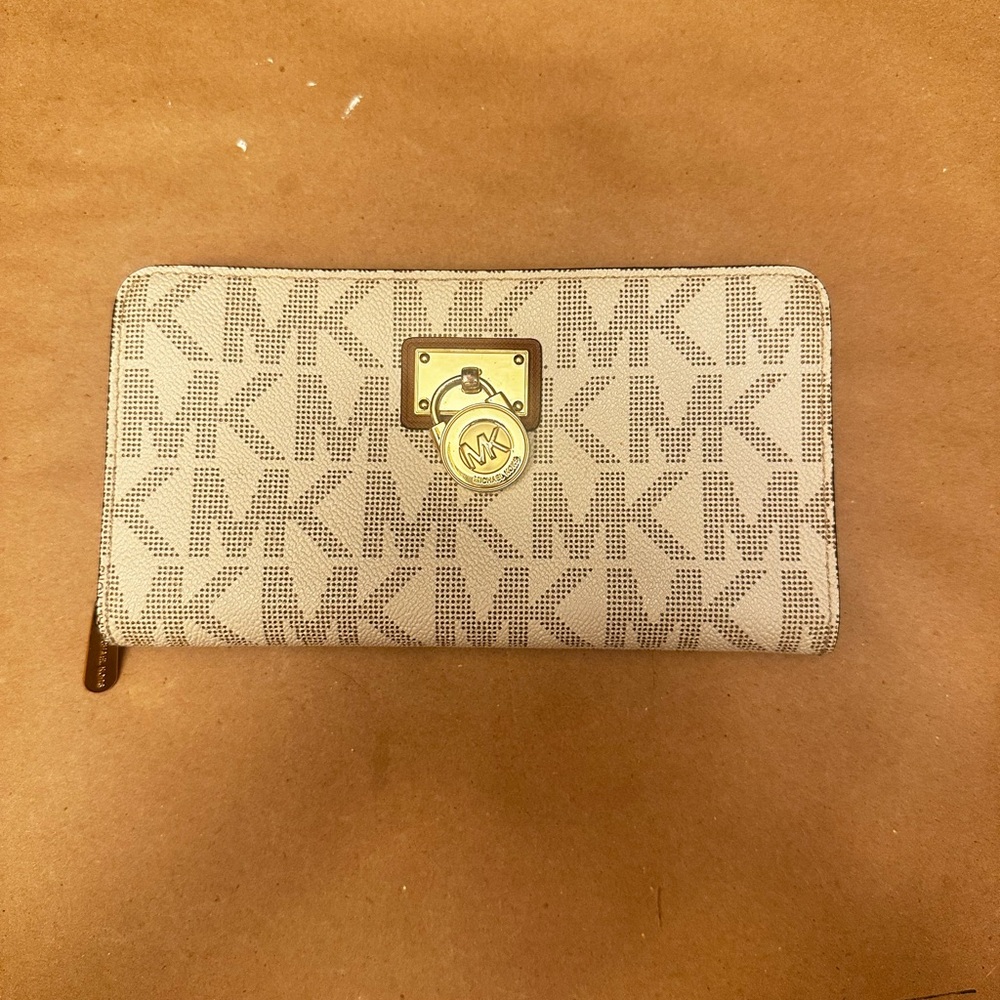 Michael Kors Hand Purse